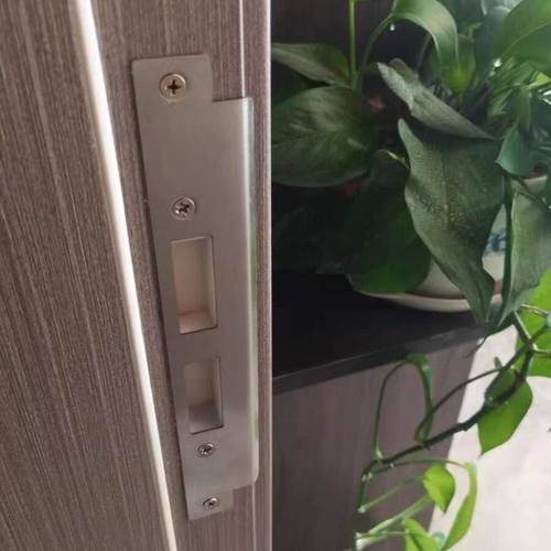 房间锁具配件门锁导向片木门锁舌盒门锁卡槽扣片挡板挡片门框扣.