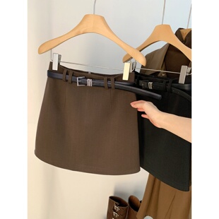 美拉德穿搭a字半身裙包臀配腰带 新款 大码 胖mm棕色毛呢短裙女春季