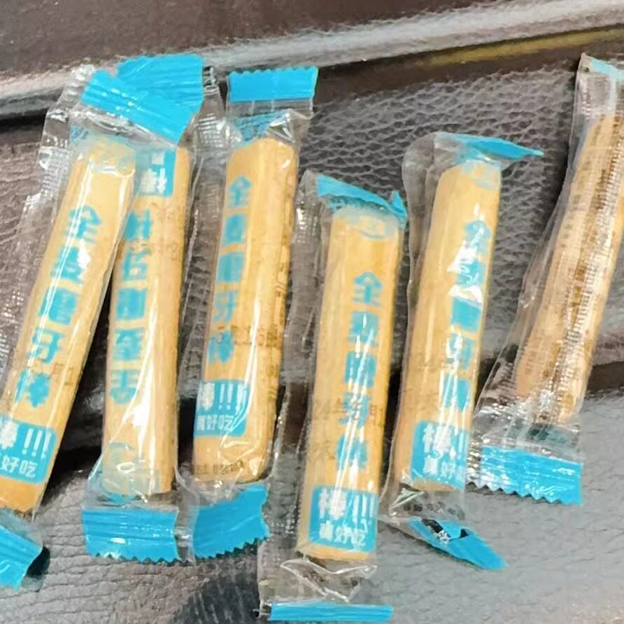 伊麦悠小钢筋饼干全麦磨牙棒小零食饱腹代餐巨硬无糖精减低脂卡