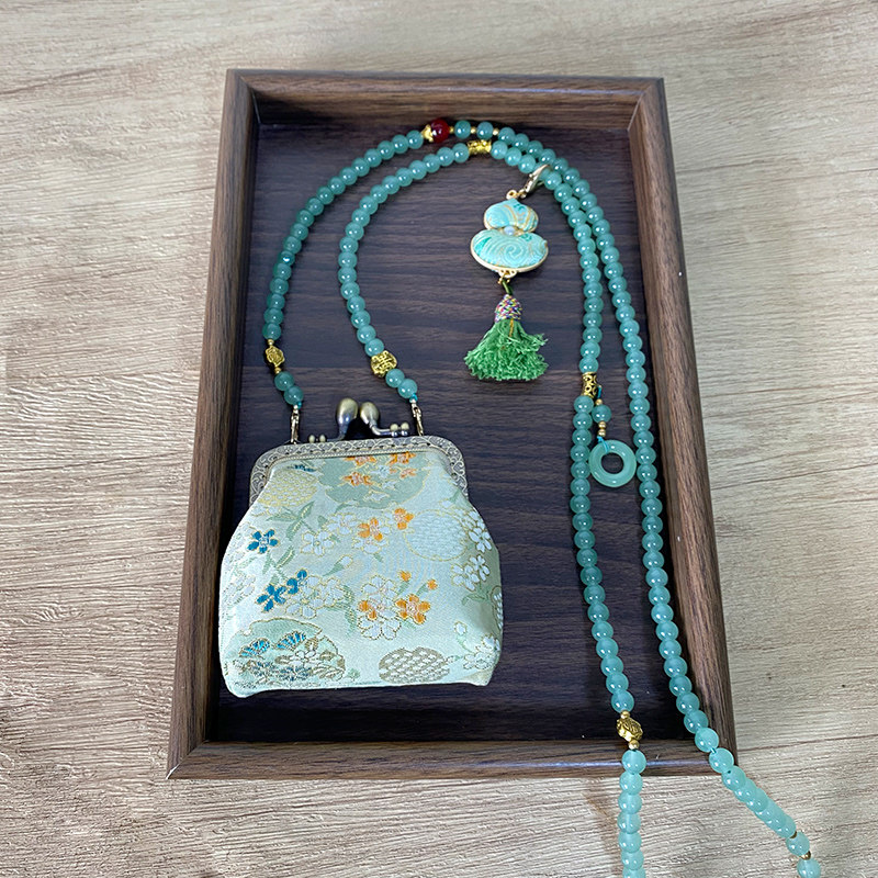 【成品】斜挎珠链复古锦布口金包