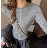 设计高级感压线拼接圆领正肩长袖t恤女内搭打底衫百搭可外穿上衣，女装T恤，搜酷衣阁