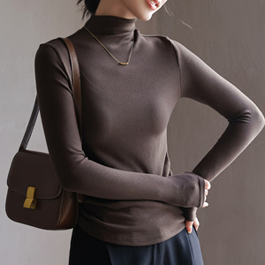 W秋冬季新款半高领打底衫女式设计感收腰显瘦气质内搭上衣，保暖内衣，搜酷衣阁