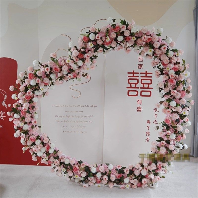 新款婚庆道具铁艺心形架子背景拱门户外婚礼布置创意求婚爱心网格