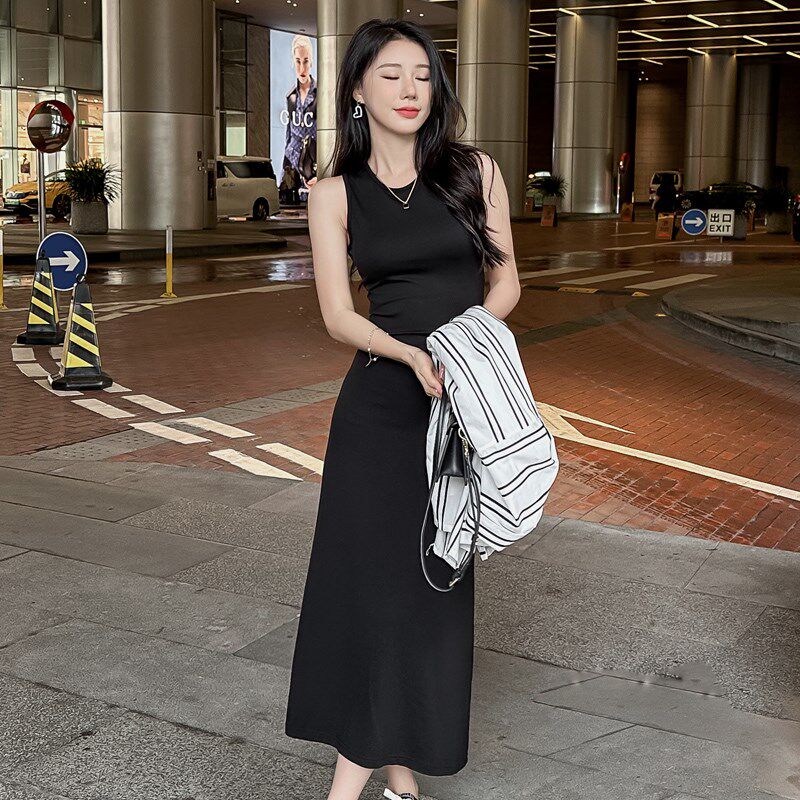 吊带连衣裙女黑色包臀后开叉长裙夏2024新款打底裙长款A字背心裙