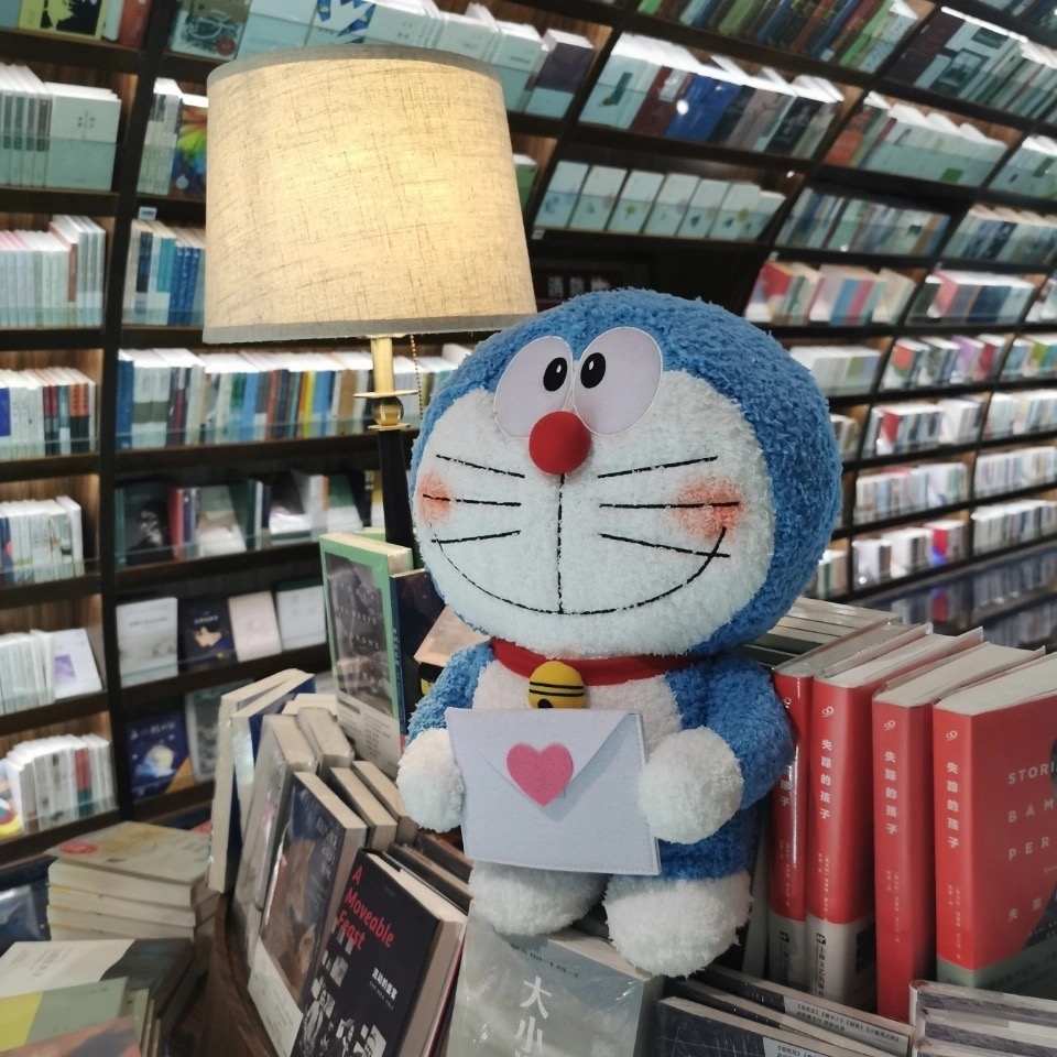 日本多啦A梦公仔机器猫玩偶蓝胖子毛绒玩具送女友男友生日520礼物