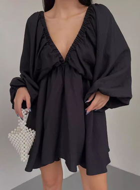 V-neck bubble sleeve large swing skirtV领长袖泡泡袖大摆裙女