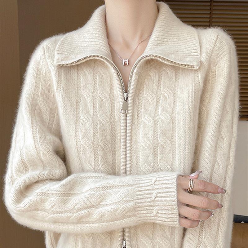 翻领针织开衫妇女新的秋冬软和厚针织毛衣与双拉炼设计