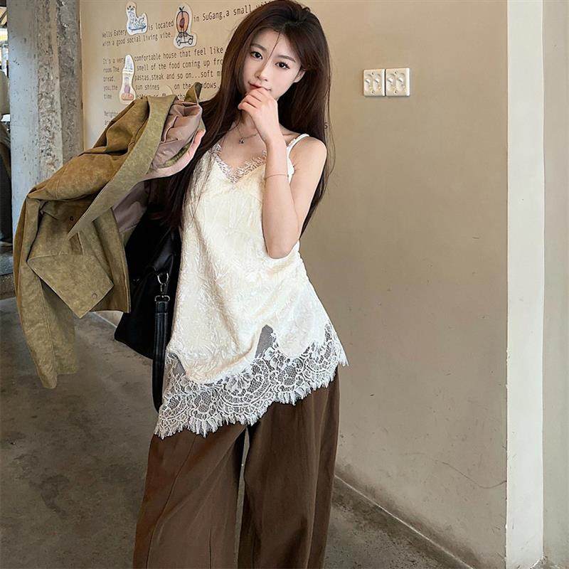 白色重工下摆蕾丝花边拼接V领吊带背心女大码气质内搭打底衫上衣,女装/女士精品,背心吊带,淘宝优惠券,粉丝福利购,淘宝优惠卷
