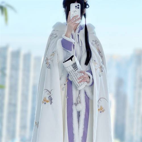 清仓特价斗篷冬款醉时阁原创汉服加绒加厚带毛领帽子毛球系带保暖