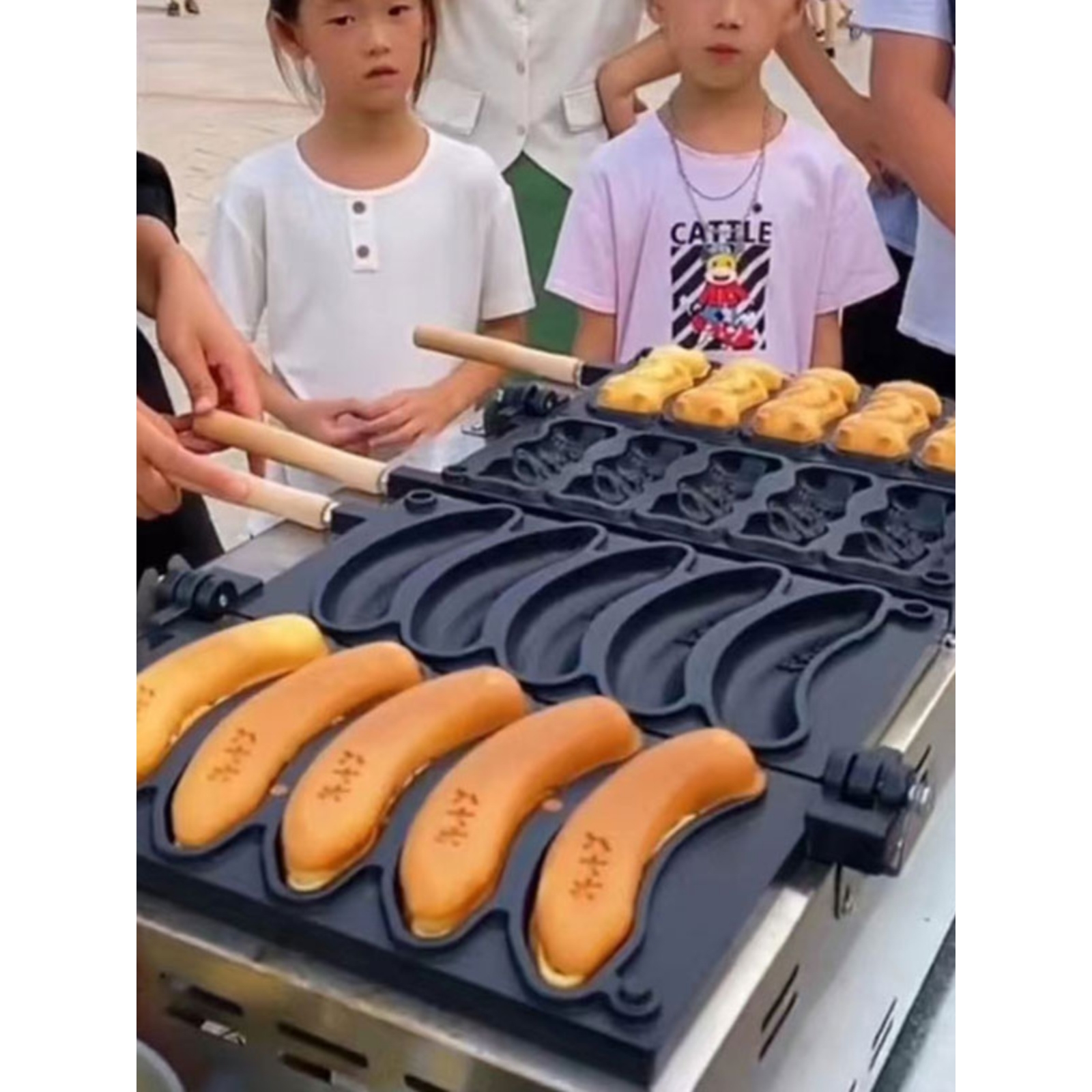 微笑歪头香蕉烧机器燃气金币面包华夫饼机鸡蛋仔商用网红摆摊推车