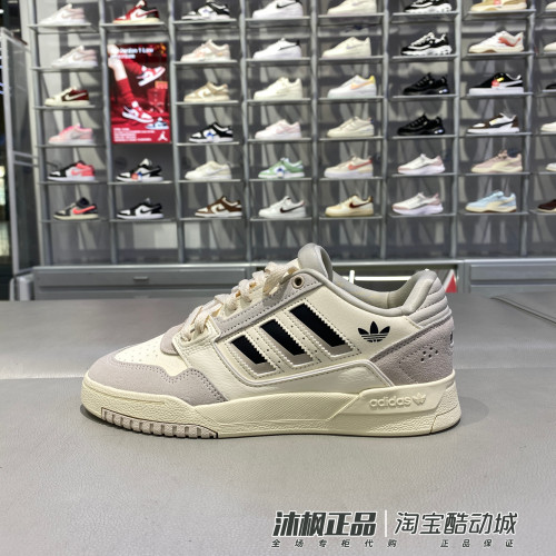 阿迪达斯三叶草低帮透气休闲板鞋
