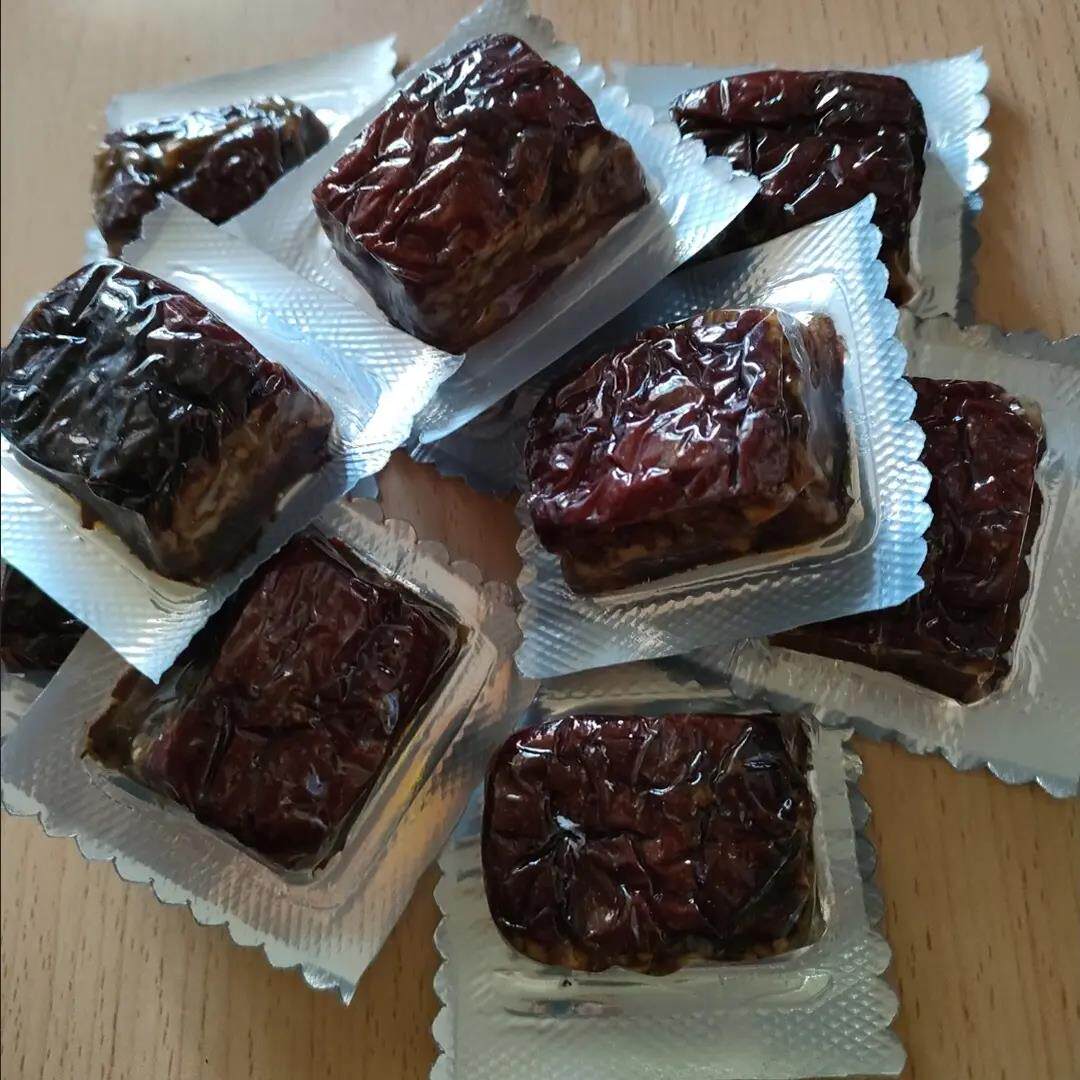 厚切枣仁派红枣特产核桃仁黑芝麻花生夹心休闲真空独立包装零食