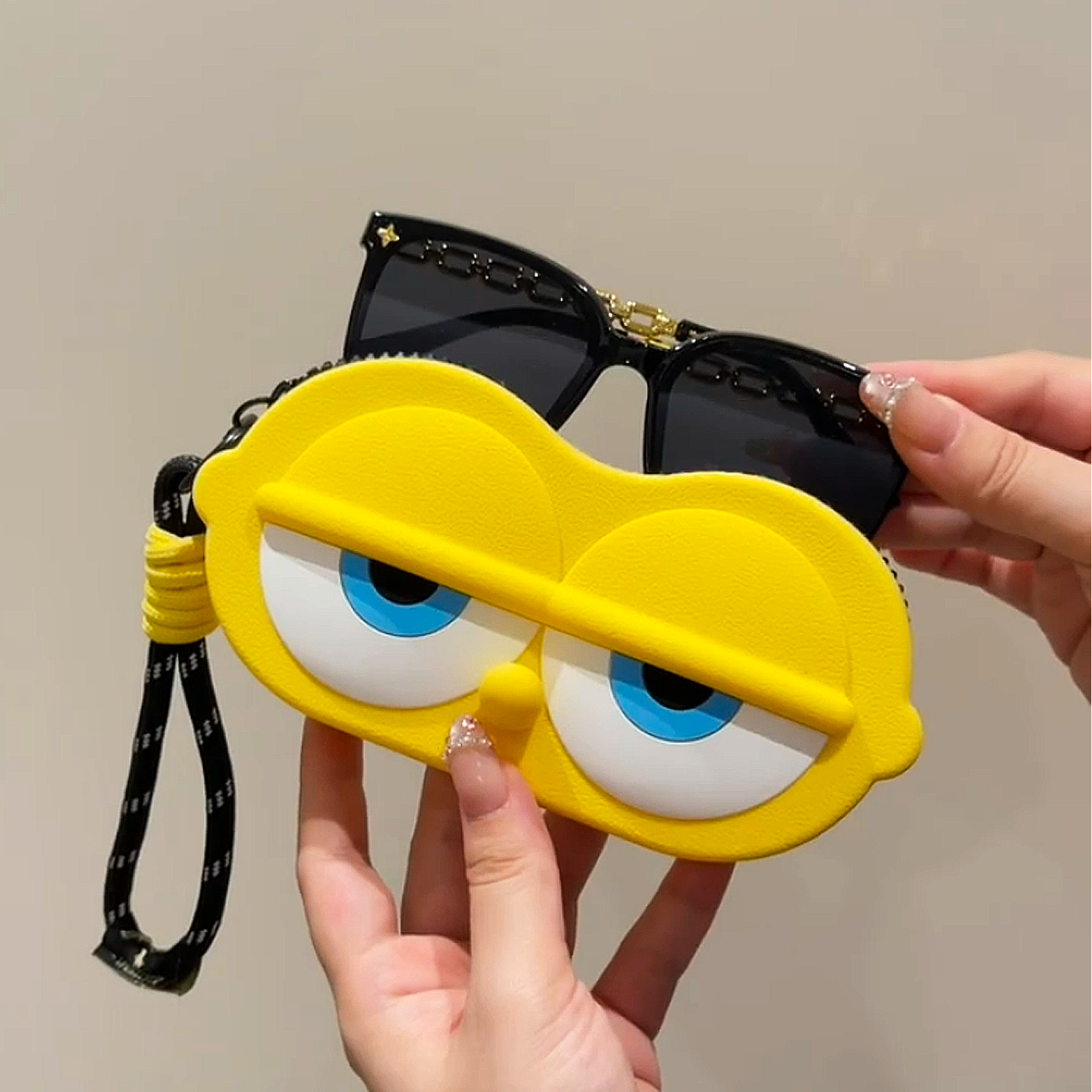 海绵宝宝眼镜收纳包墨镜太阳镜盒便携式防压随身收纳盒挂件带挂绳,收纳整理,眼镜收纳盒,淘宝优惠券,粉丝福利购,淘宝优惠卷