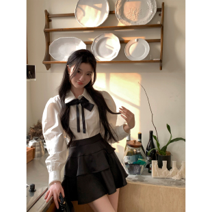 法式 YIYIWANG 黑色系带白衬衫 女友风泡泡袖 精致内搭 心动预警