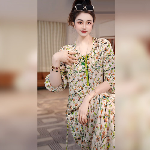 时尚气质显瘦法式连衣裙