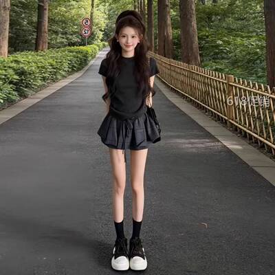 巨好看穿搭一整套韩系学院风灰色裙子女2026新款夏季套装蓬蓬短裙