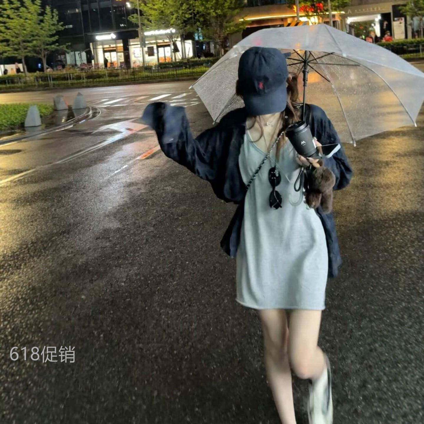 2026夏季慵懒背心裙韩系V领卷边针织吊带裙女叠穿收腰a字洋装