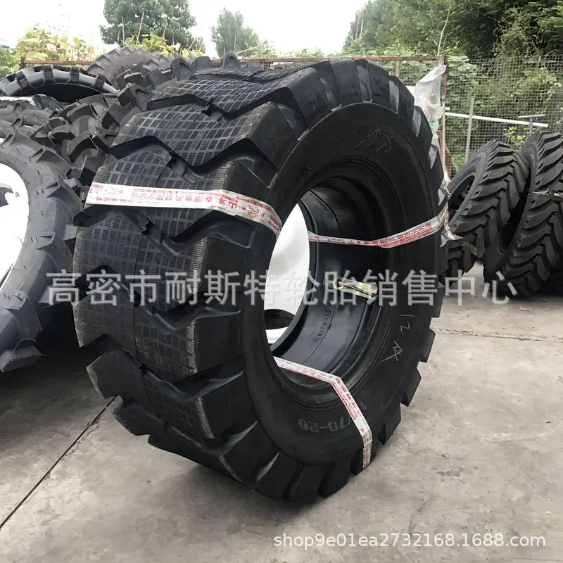 厂家供应  小型装载机轮胎16/70-20/24 14/90-16 20.5/70-16