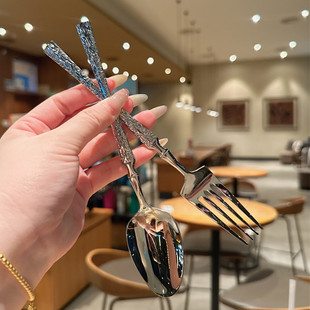 高颜值锤纹！304不锈钢勺子叉子餐具家用长柄吃饭勺西餐主餐匙叉