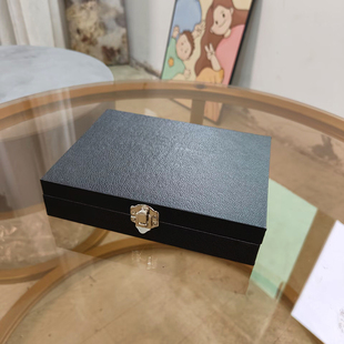 黑色PU皮防尘首饰盒项链戒指发饰耳钉整理箱便携式饰品黄金珠宝盒