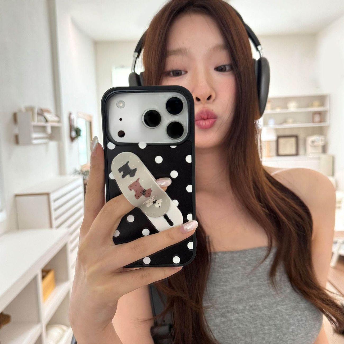 ins风满屏波点适用苹果17promax亚克力手机壳iPhone16plus全包防摔17/16/15/14/13pro创可贴支架12小众创意11