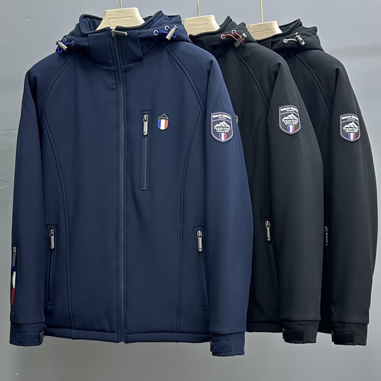 挪威雪山探险防寒科考服三层加厚加绒防风防雨透气保暖棉服冲锋衣