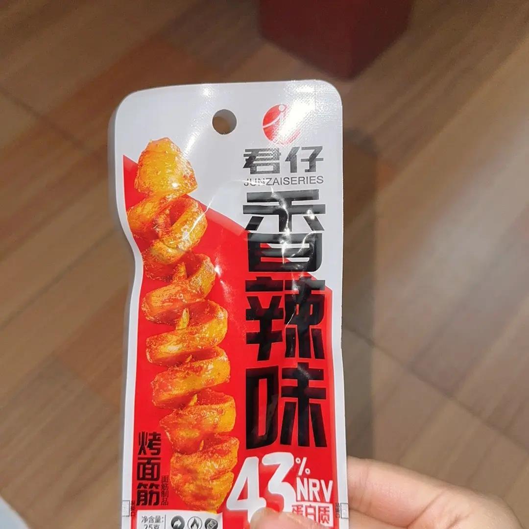 【3月产】君仔烤面筋香辣25g即食辣条烧烤办公室解馋网红小吃