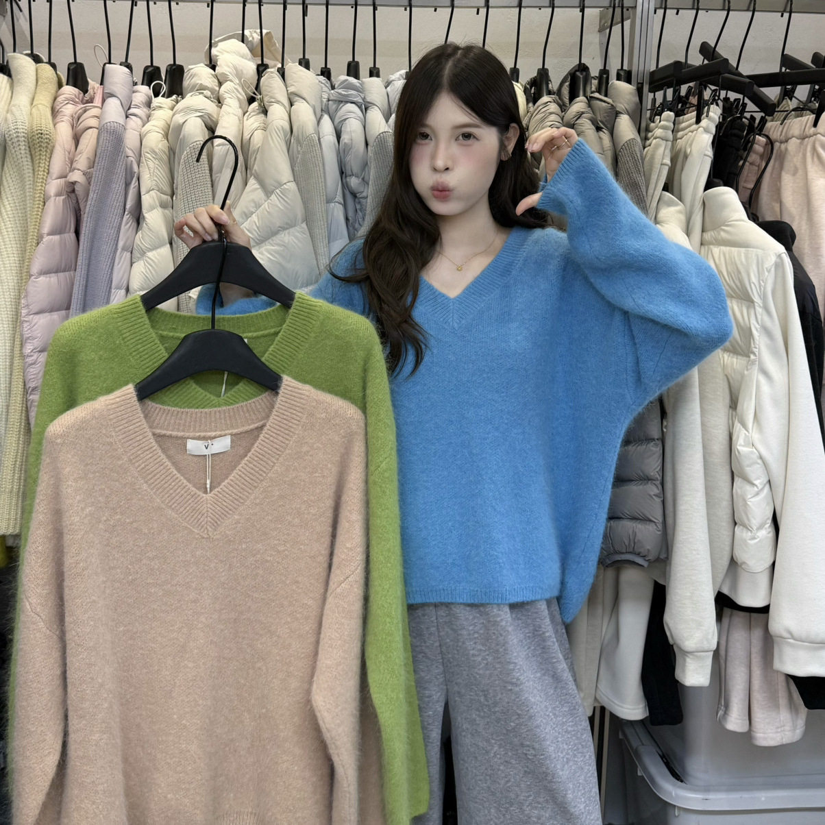 唯一家VI+2026秋冬韩版简约风日常百搭宽松显瘦V领保暖毛衣90066
