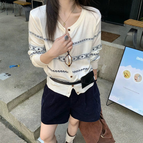 SUSAN早秋新款法式慵懒风菱形条纹百搭修身显瘦圆领针织开衫5382S