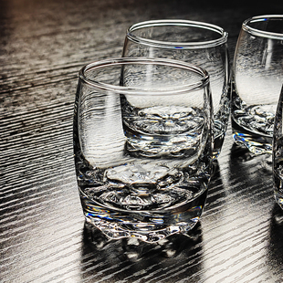 2025新款轻奢高档家用青苹果玻璃一口1两小酒杯一两半白酒杯80ml