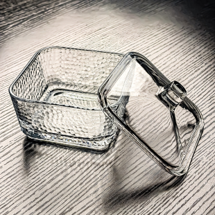 2026新款 水晶玻璃碗咸菜碟方形带盖水果盘小果盘放零食瓜子盒家用