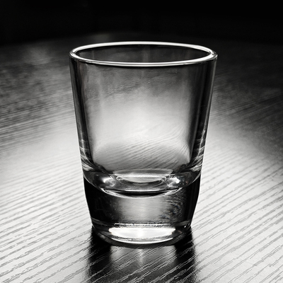 玻璃二两白酒杯轻奢高档小酒杯喝酒杯子精致高级感家用高颜值高端