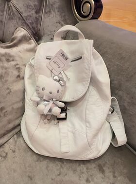 立减5元高级感水洗软皮双肩包