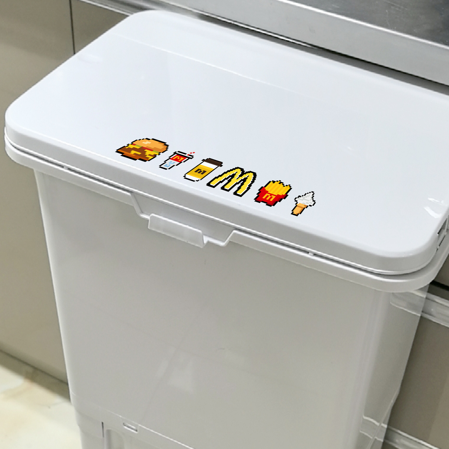 麦当劳浴室镜子胶贴像素风推拉玻璃门冰箱垃圾桶防水个性创意贴画