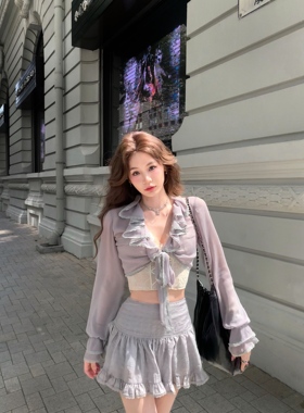 八盖pinky piggy 银河连线 设计感灰色套装轻薄上衣高腰压褶半裙