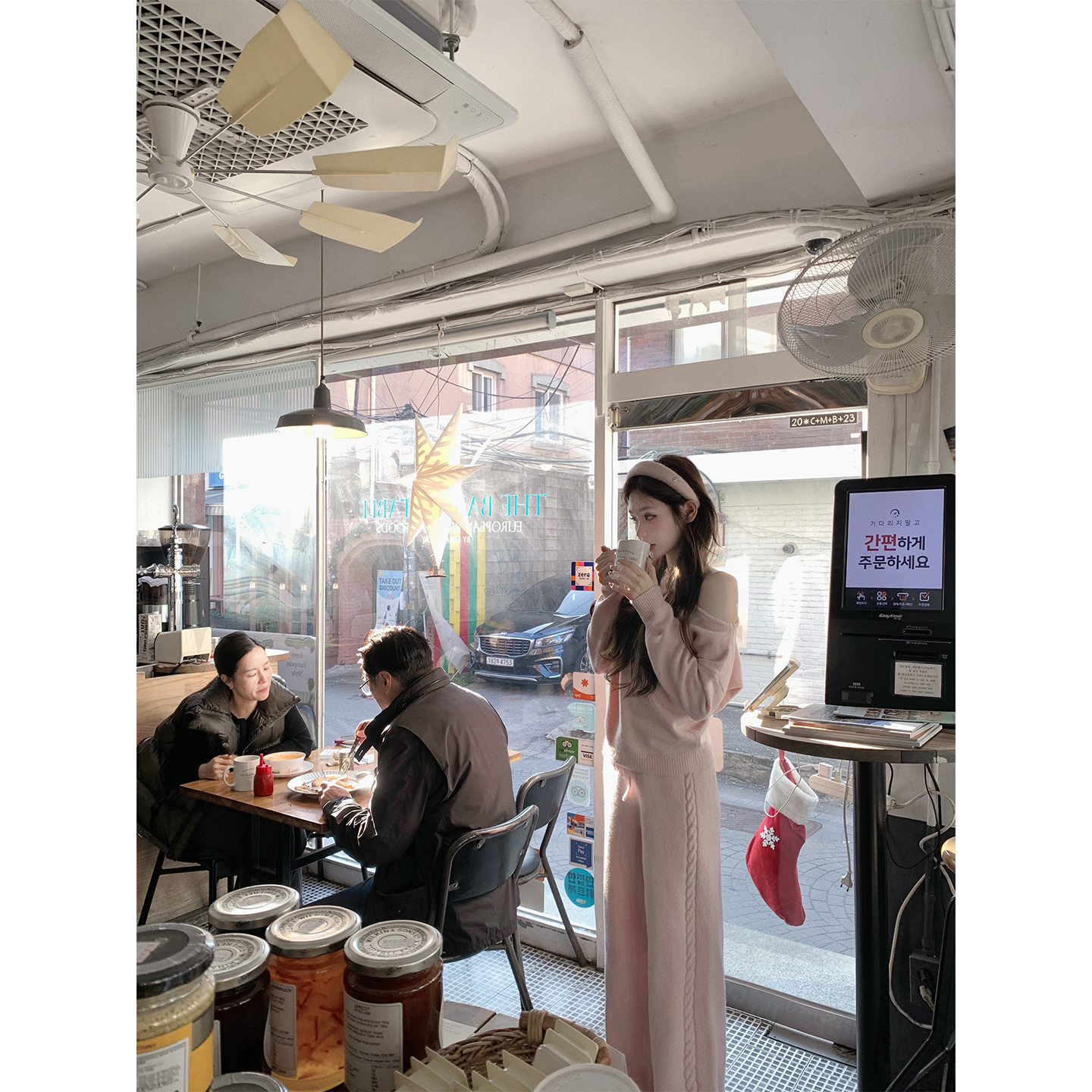 八盖pinky piggy 蔷薇执事 两色温柔露肩麻花针织套装女高腰长裤