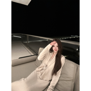 八盖pinky piggy 温柔狙击 手工钩花安哥拉兔毛针织连衣裙两件套