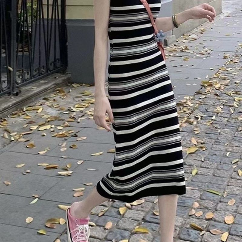 法式高级感条纹针织连衣裙女夏温连衣裙