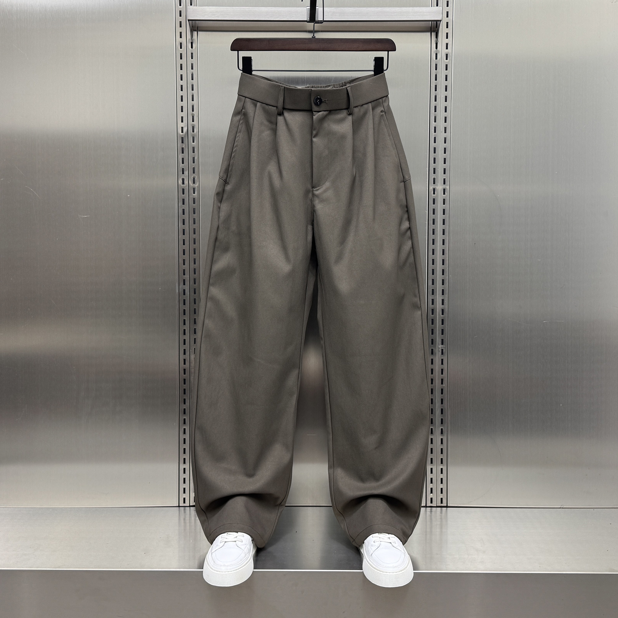 高级感美式设计垂感休闲西裤男2025秋季新款潮牌宽松时尚帅气长裤