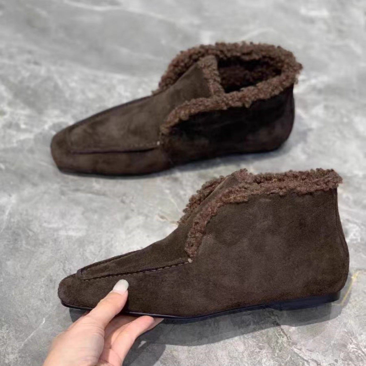 2025冬季新款欧洲站加绒保暖雪地靴女英伦风平底方头百搭毛毛棉靴,女鞋,时尚雪地靴,淘宝优惠券,粉丝福利购,淘宝优惠卷