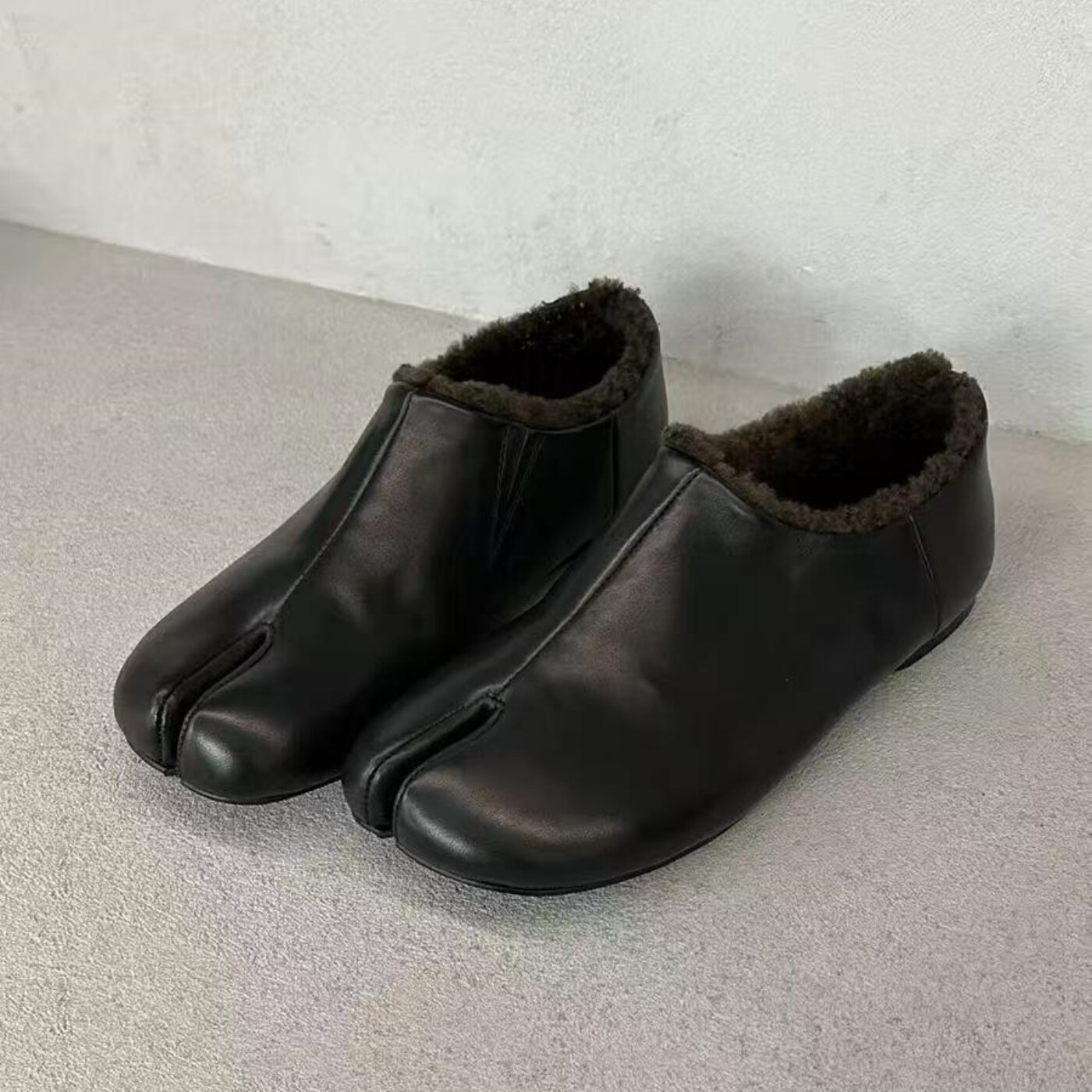 羊皮版小众复古真皮分趾鞋女秋冬加绒平底猪蹄单鞋保暖毛毛乐福鞋,女鞋,深口单鞋,淘宝优惠券,粉丝福利购,淘宝优惠卷