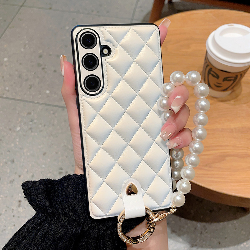 适用于三星s24手机壳高档奢华珍珠手提链女三星s24+小香风全包防摔皮纹壳三星s24ultra创意钻指环腕带保护套