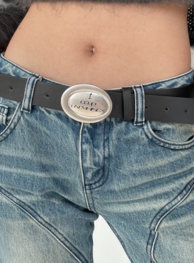 小众做旧字母简约高级感黑色腰带朋克风辣妹金属圆形百搭皮带