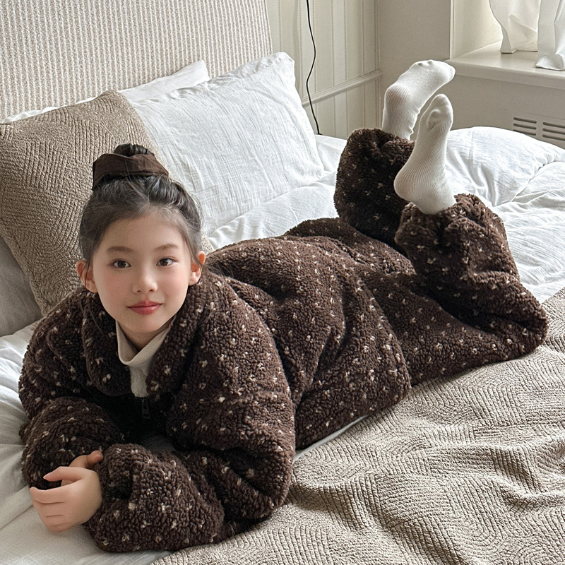 女童羊羔毛家居服套装2025新款儿童秋冬加厚保暖睡衣两件套潮洋气