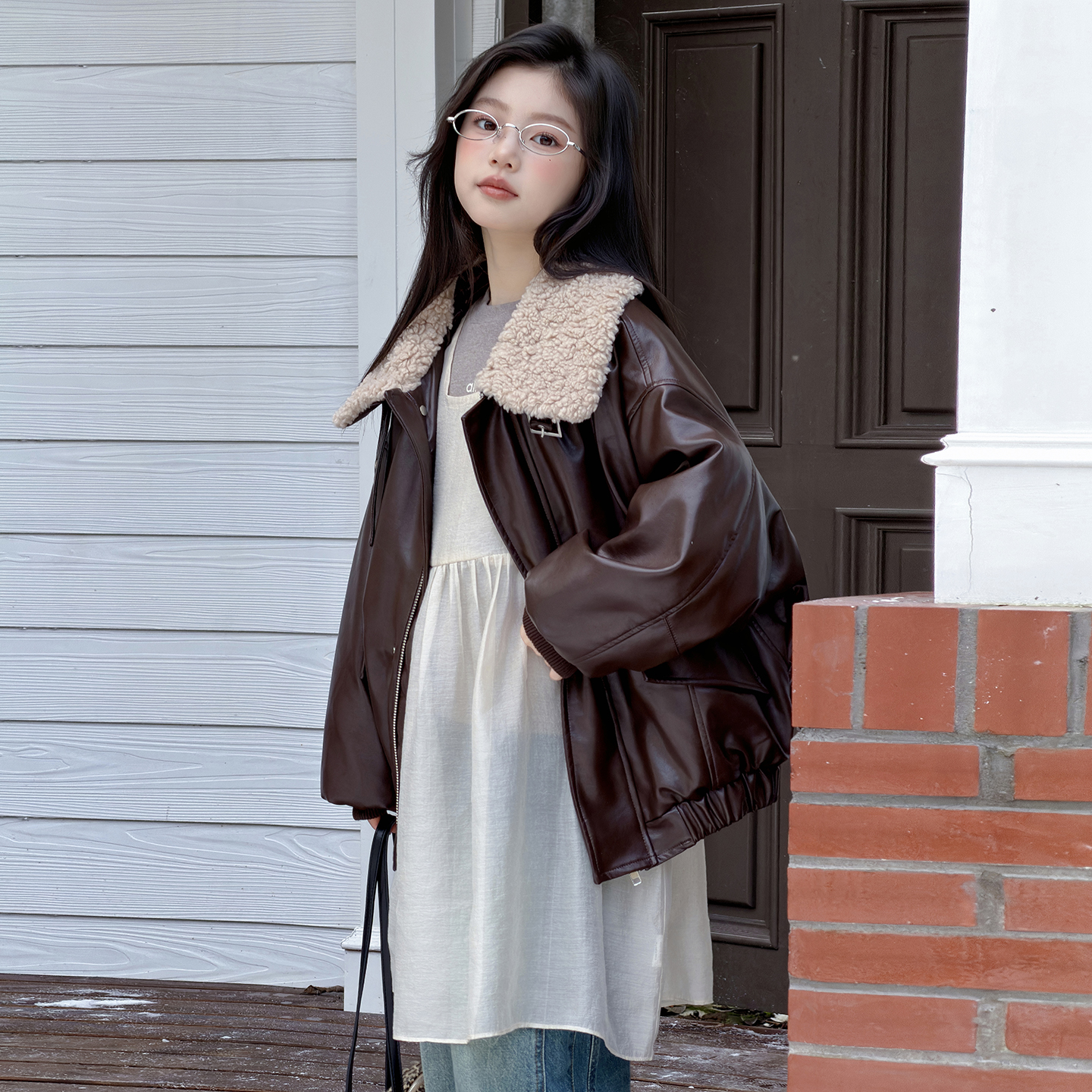 女童翻毛领羽绒服冬装2025新款时尚儿童羽绒中大童冬季皮衣外套潮