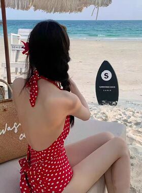 港风复古红色波点挂脖比基尼女露背显瘦度假泳衣