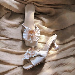 仙女鞋 花朵2025年冬季 一字拖 超纤皮露趾凉鞋 海边增高韩式