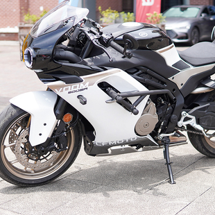 适用于春风500SR改装竞技护杠弹簧头保险杠发动机防摔杠磨砂改装