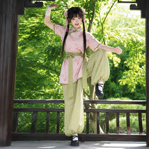 一夕笙歌原创中华娘cos小厨娘旗袍小仙姑武侠风灯笼裤日常通勤款
