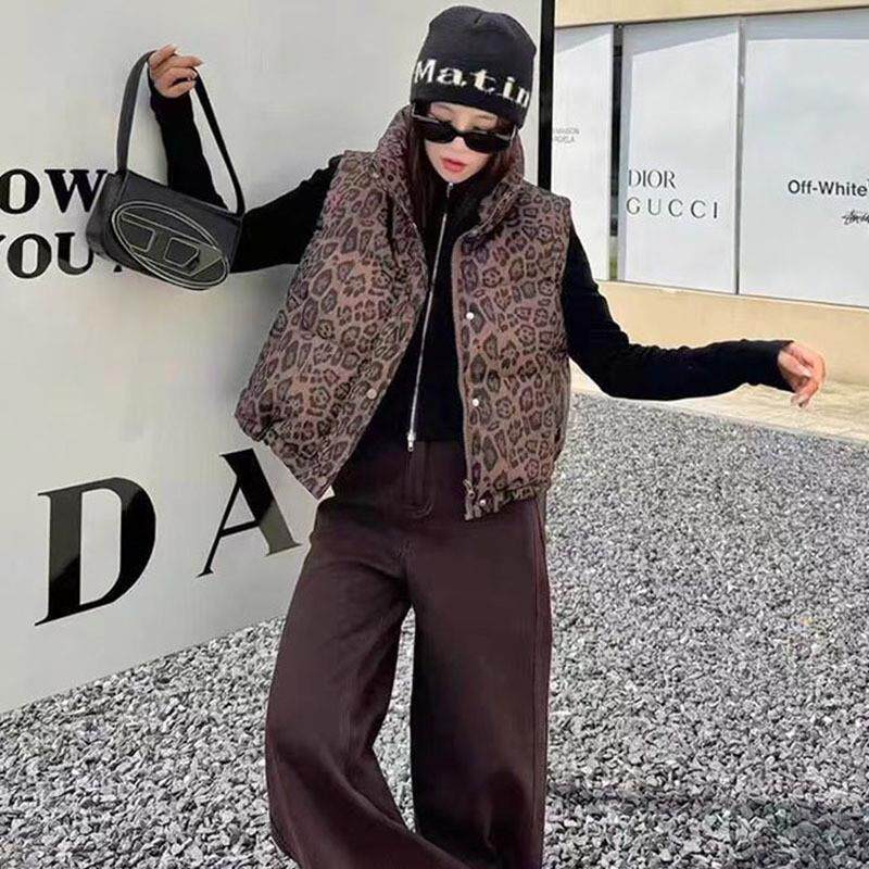 90绒豹纹马甲2025新款秋冬白鸭绒女时尚短款百搭洋气显瘦羽绒服